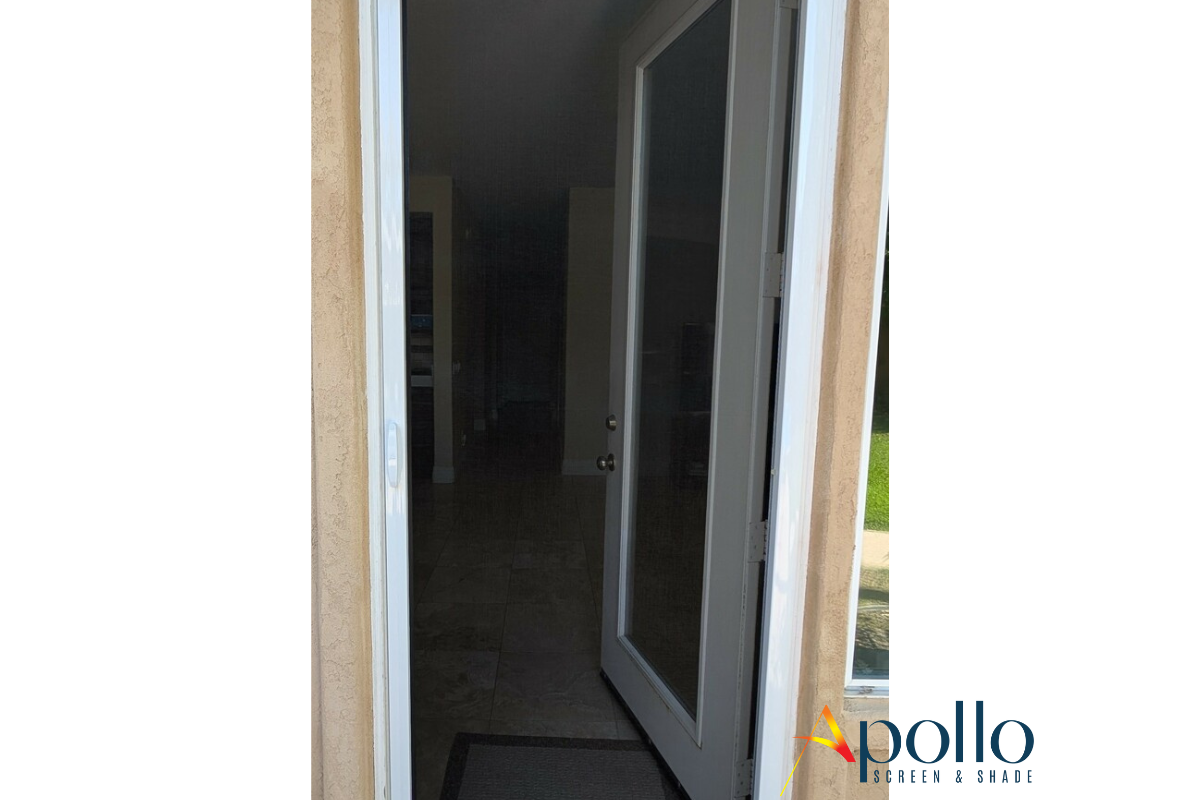 Single Retractable Door- Carlsbad_ CA (2).png